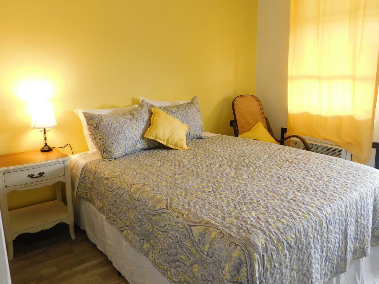 Spruce Pine Inn Kültér fotó